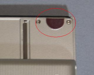 トスベール貼り付け(拡大) トスベール貼り付けの様子