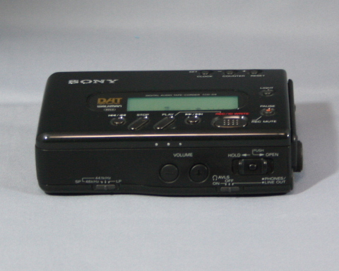 SONY TCD-D8